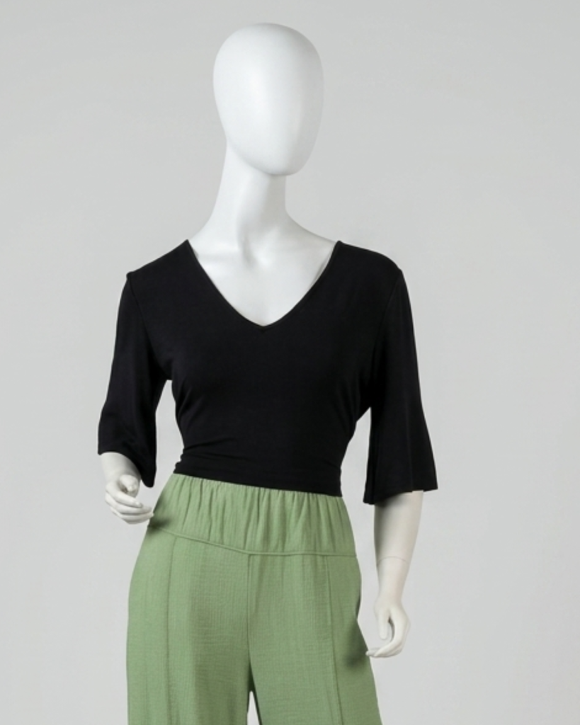 Cropped preto em malha – tam M