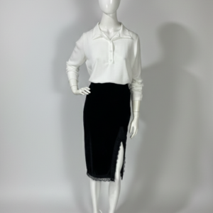 Saia lápis em veludo e renda