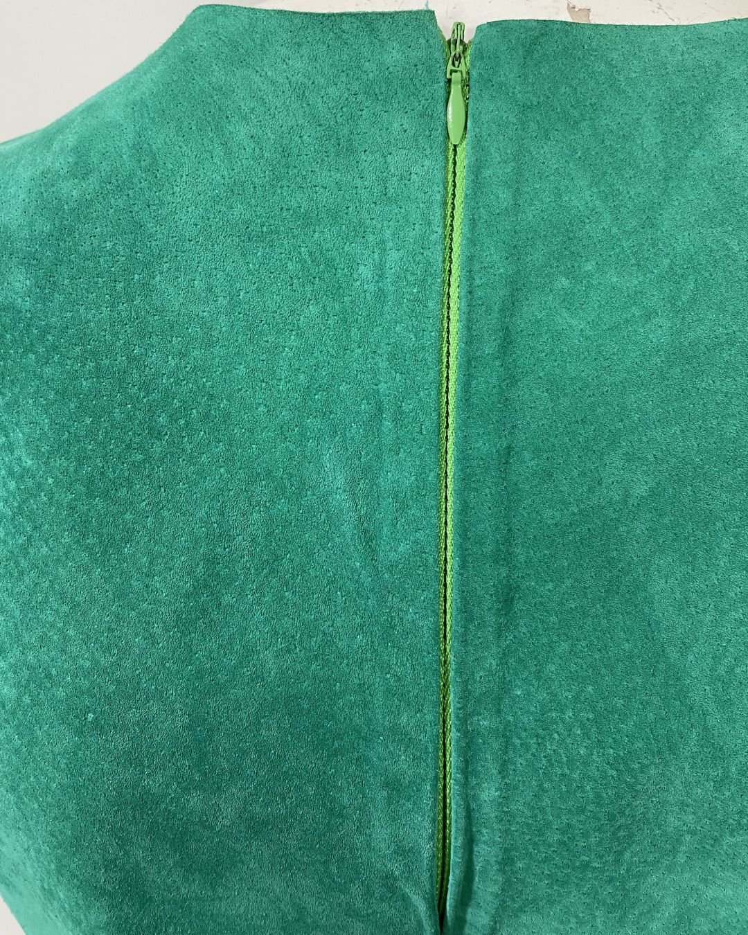 Vestido camurça verde franjas - Tam M - Imagem 7