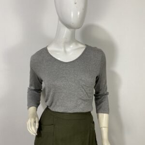 Blusa cinza manga longa em malha - Tam M