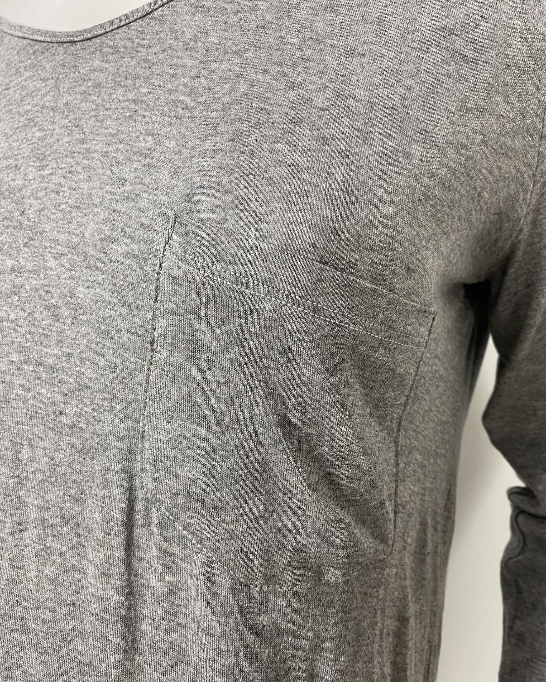 Blusa cinza manga longa em malha - Tam M - Imagem 10