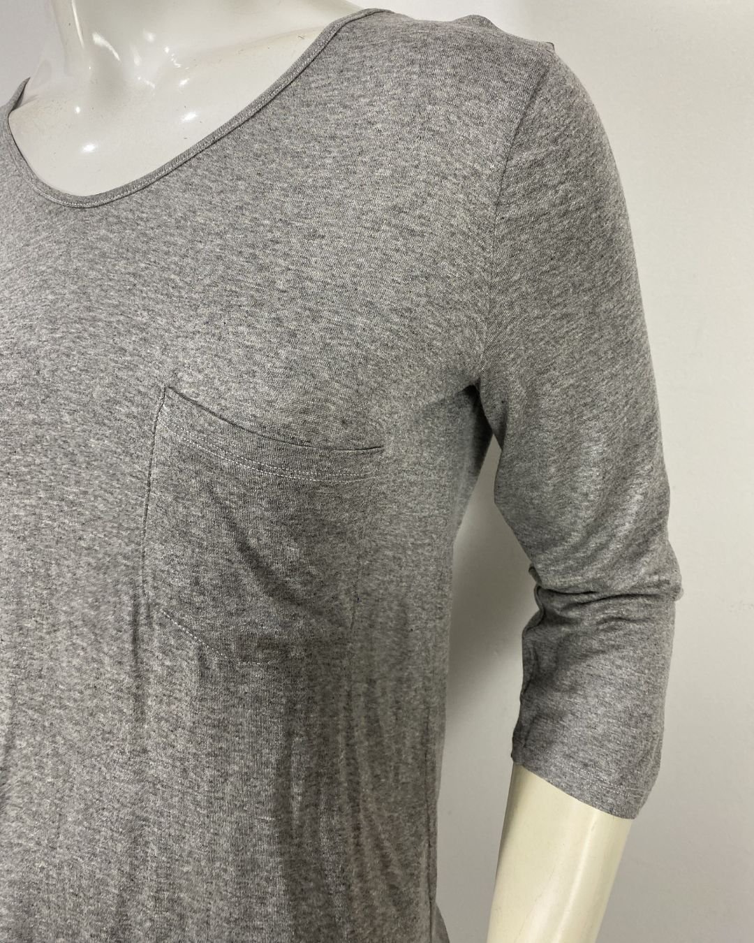 Blusa cinza manga longa em malha - Tam M - Imagem 9