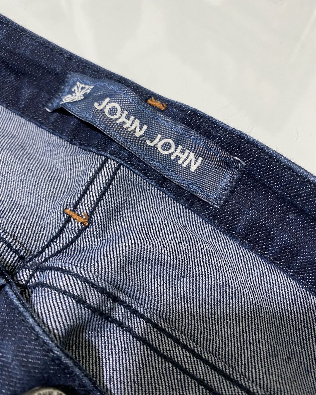 Calça jeans escura flare - Tam 40 - Imagem 10