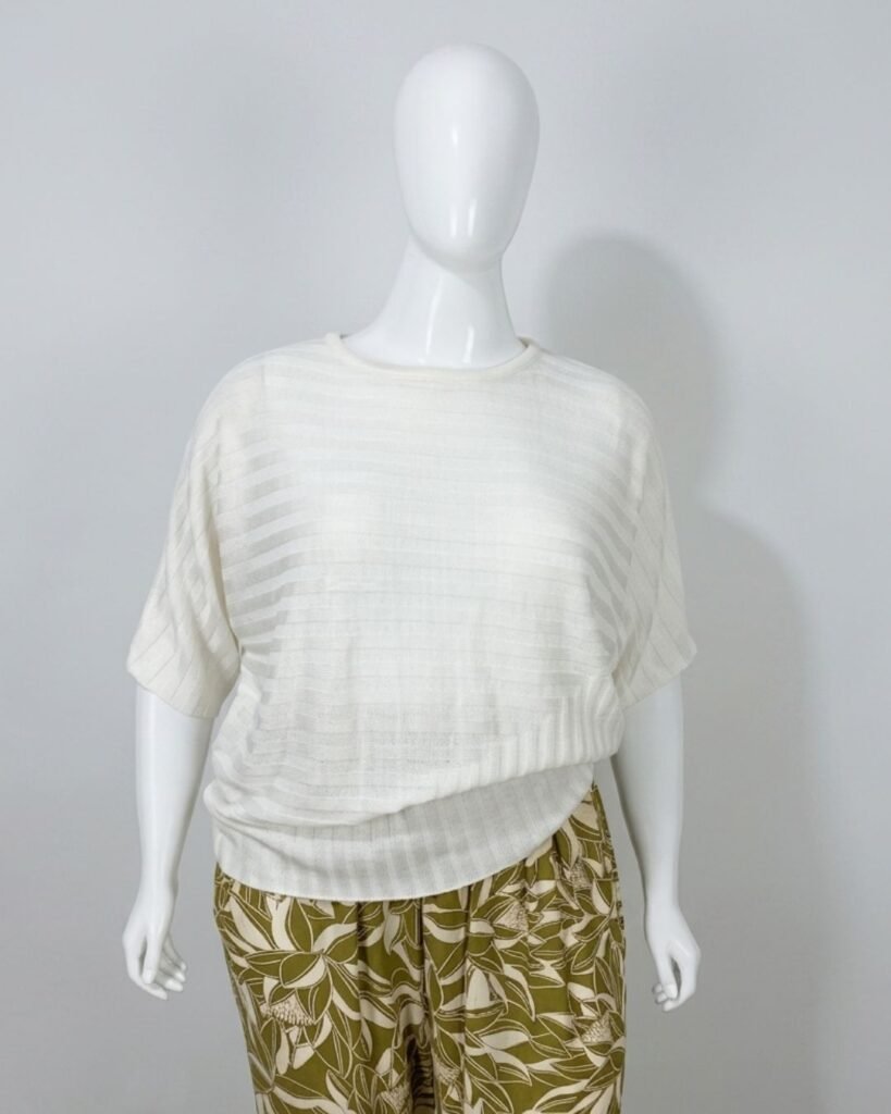 Blusa trico off-white – Tam M