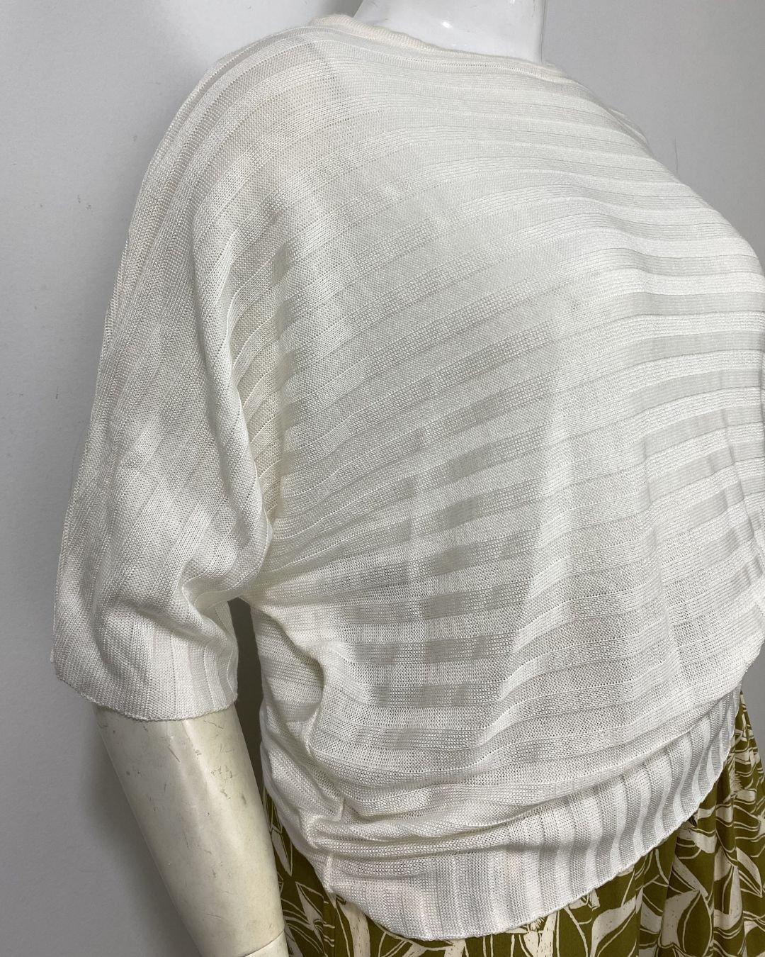 Blusa trico off-white - Tam M - Imagem 4