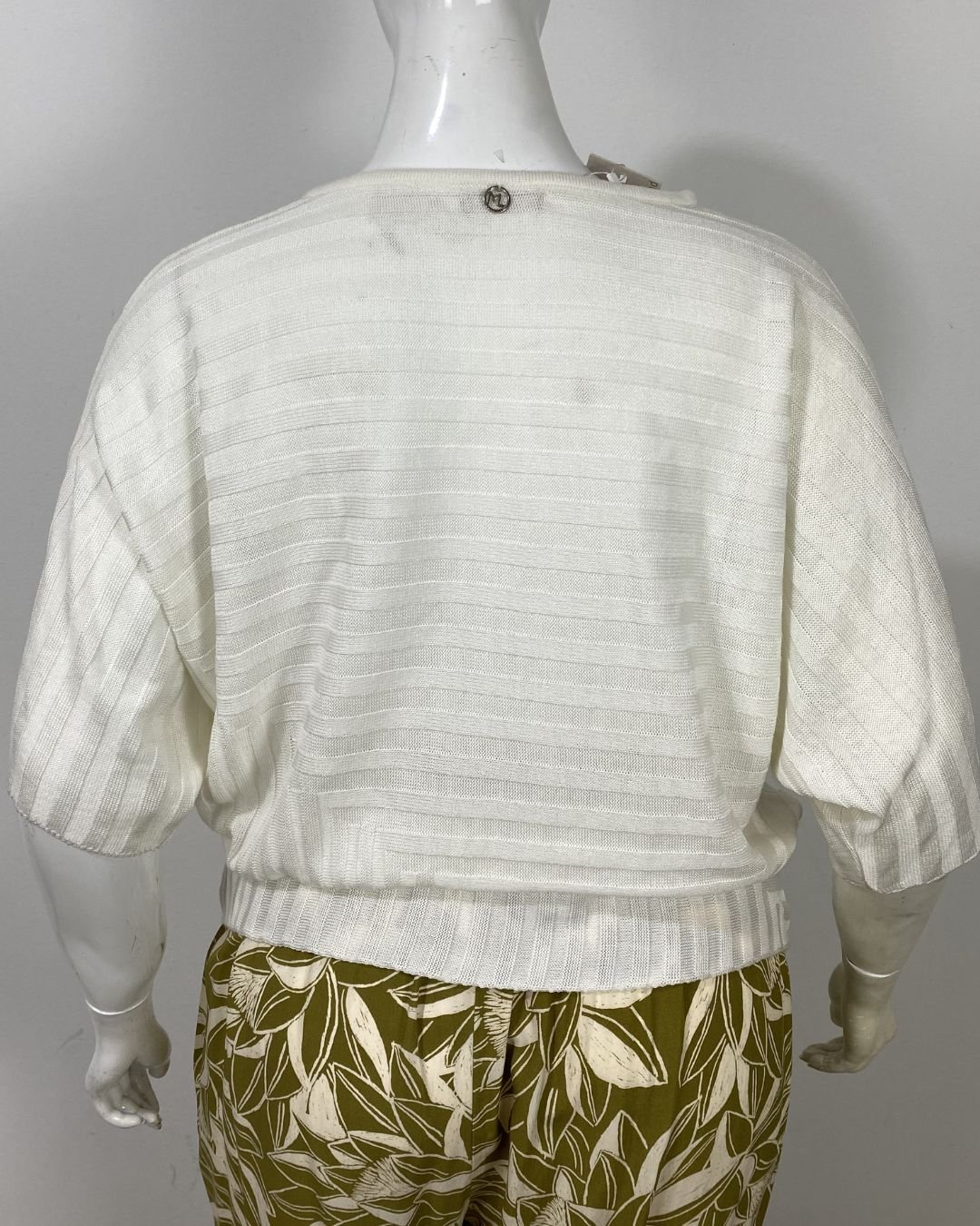 Blusa trico off-white - Tam M - Imagem 9