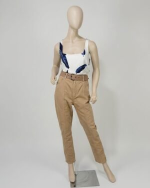 Calça jeans com cinto - Tam 40