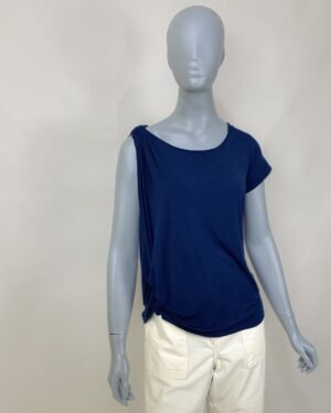 Blusa azul marinho malha - tam M