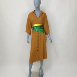 Vestido caramelo com botão - Tam M
