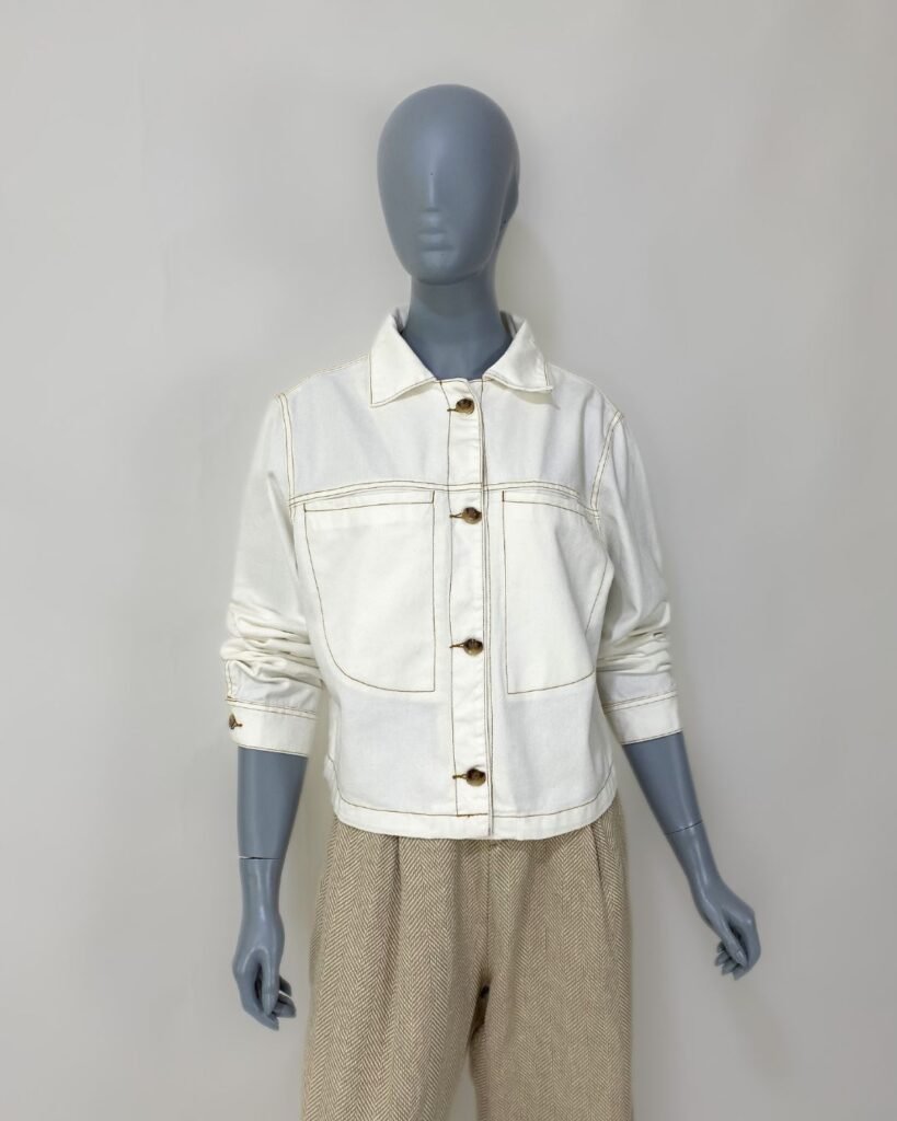 Jaqueta jeans off-white – Tam G