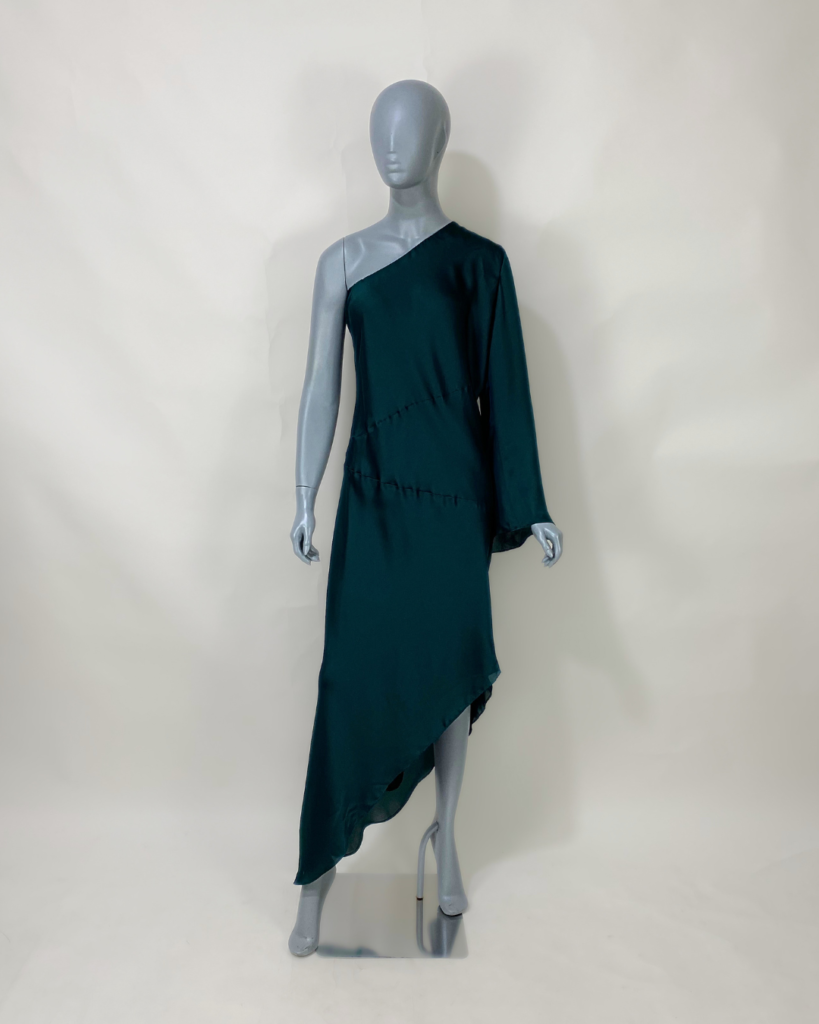 Vestido verde ombro deslocado – Tam G