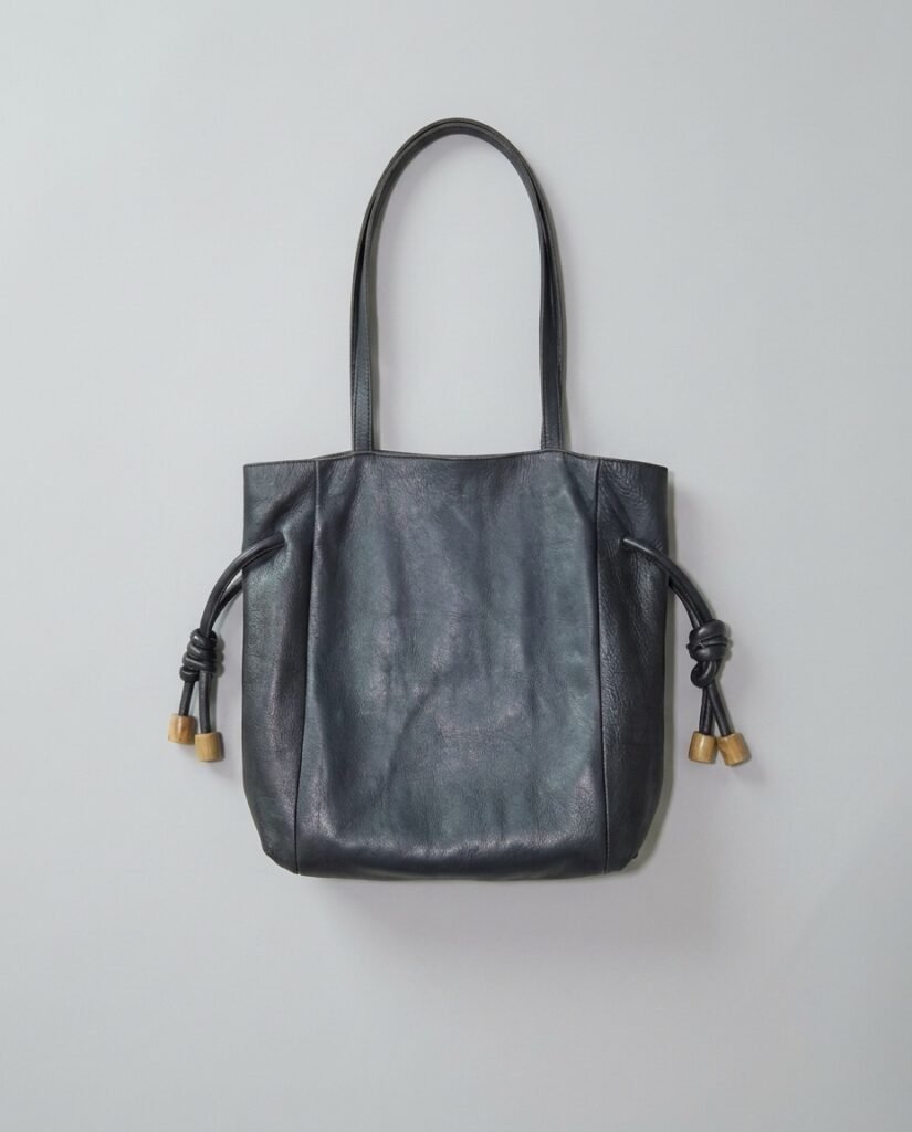 Bolsa saco em couro